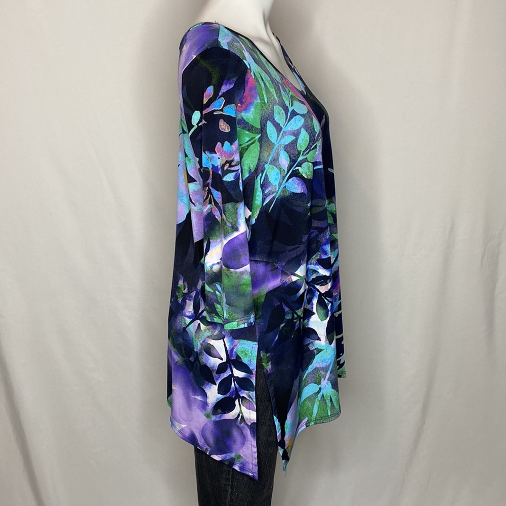 Clara Sun Woo, Abstract Floral Side Slit 3/4 Sleeve Tunic, Medium - Picture 4 of 13